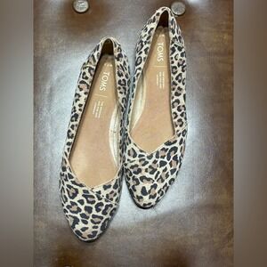 Toms Leopard Print Flats in Tan, Black, Brown